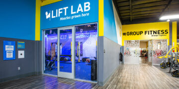 The right way to Use Hip Thrust Machine: Glute Ideas + Video