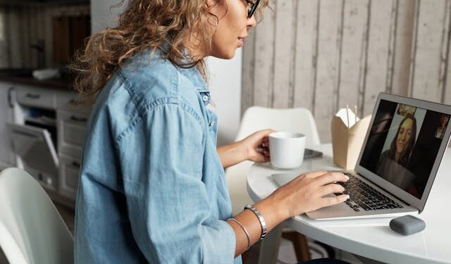 How Video Chats Help Psychological Wellbeing And Social Connections