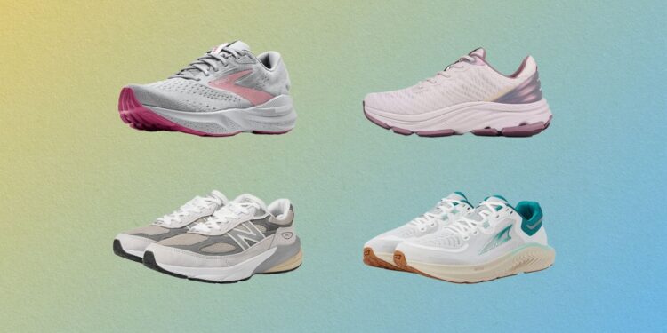 13 Finest Strolling Footwear for Large Toes | 2025 Picks