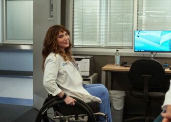 ‘Pulse’ Actor Jessy Yates on Connecting With Her Physique and the Significance of Seeing Disabled Folks on Display screen