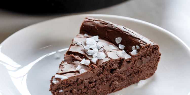 Wholesome Vegan Skillet Brownie [high protein + gluten-free] • Wholesome Helper