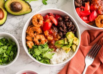 Blackened Shrimp Bowls – Bites of Wellness