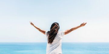 202 Quotes About Life: Well-known, Inspirational and Motivational Sayings for a Nice Day