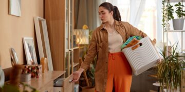 Spring Clear Your Thoughts: 4 Easy Methods to Declutter Your Psychological Area