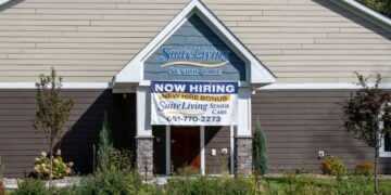 How Trump’s immigration insurance policies may worsen the well being care employee scarcity : Pictures