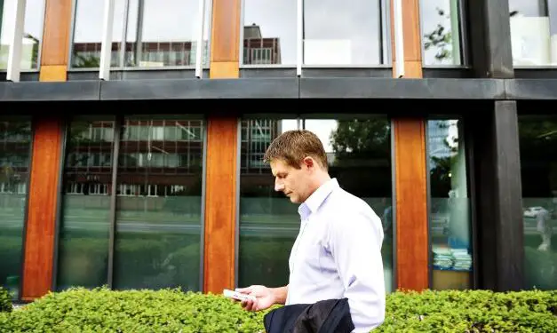 Utilizing Cisco Controllers to Meet Monetary Regulatory Necessities