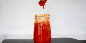 Selfmade Sriracha Recipe (Optionally available Lacto-fermentation)