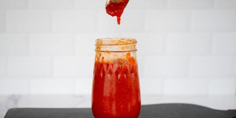 Selfmade Sriracha Recipe (Optionally available Lacto-fermentation)