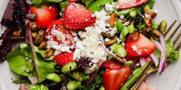 Summer season Salad With Honey Roasted Pistachios