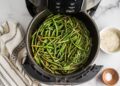 Crispy Air Fryer Frozen Inexperienced Beans – 15 Minutes