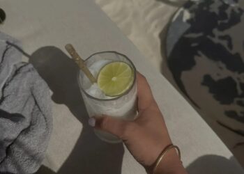 40 Lazy Woman Habits for Getting Your Life Collectively (Whereas Barely Making an attempt)