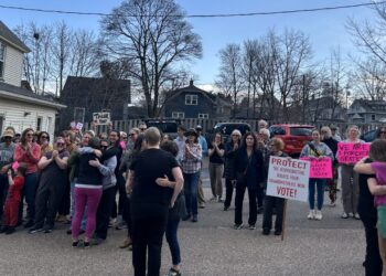 Why so many clinics that present abortion are closing, even the place it’s nonetheless authorized : Photographs