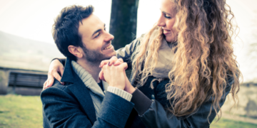 15 Indicators an Aries Man is in Love With You