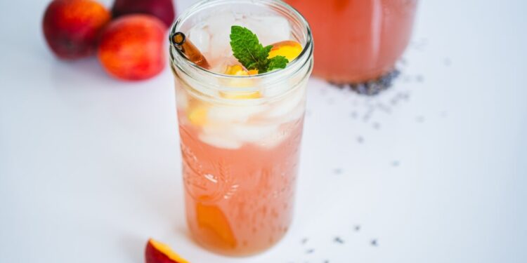 Iced Lavender Peach Tea Recipe (Natural and Caffeine-Free)