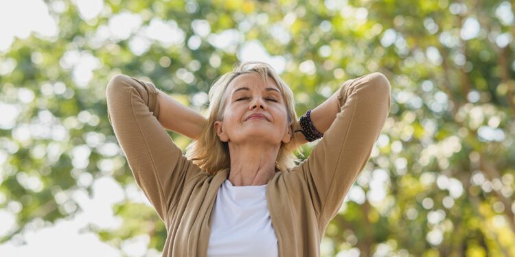 Healthspan vs. Lifespan: Why Girls Are Dwelling Longer—however Not More healthy