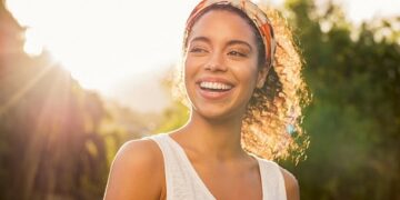 10 Easy Methods to Unfold the Optimism and Constructive Power Beginning Immediately