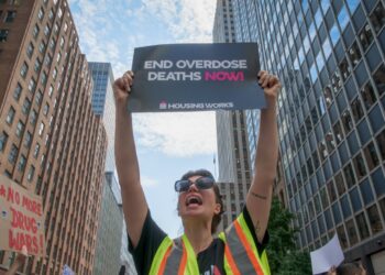 How will RFK Jr.’s funds cuts have an effect on dependancy and psychological well being providers? : Pictures