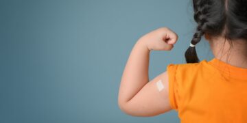 Mother and father ought to speak to a health care provider about COVID pictures for teenagers, CDC says : Pictures