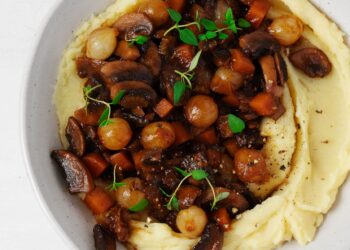 Cozy Vegan Mushroom Bourguignon | The Full Serving to