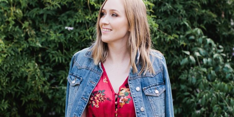 Episode 545: [PART 2] Spark Content material + Why It’s the Key to Constantly Creating Invaluable Content material