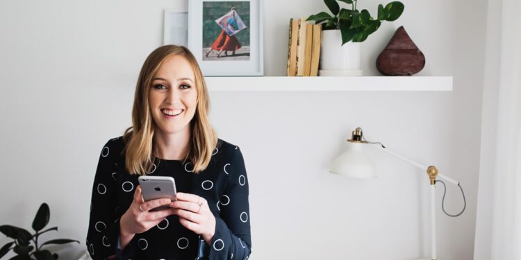 Episode 549: 10 Suggestions For Creating Constant Content material (better of the podcast)