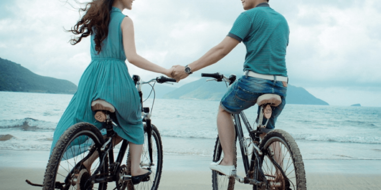 11 Methods To Let Go of Expectations In a Relationship