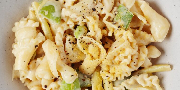 Roasted Garlic Tahini Sauce (for Pasta)