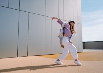 Dancing Your Option to Confidence: Why Shuffle Dance Is Extra Than Simply Health