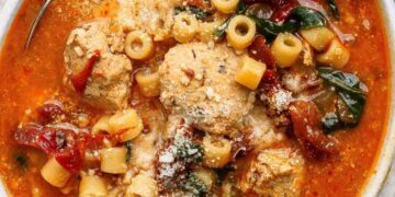 Creamy Marry me Rooster Soup (With Floor Rooster)