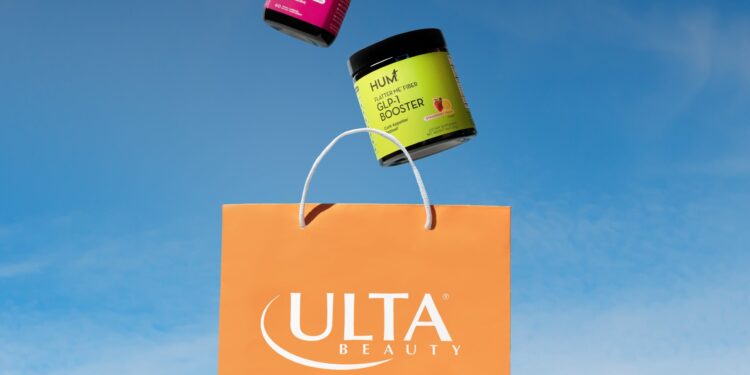 HUM x ULTA Magnificence Giveaway: Glow Up, Bag Up