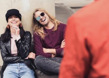 15 Easy Methods to Unfold Happiness and Kindness Round You