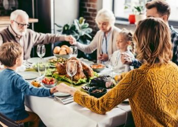 101 Joyful Thanksgiving Quotes for Household to Assist You Specific Your Love