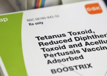 Louisiana officers waited to warn of whooping cough outbreak : Photographs