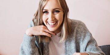 How I Began Paying Myself A Constant Wage From My Enterprise