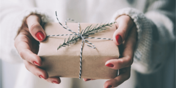 2025 Christmas Presents for Her (89+ Concepts She’ll Love!)
