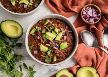 One Pot Black Bean and Rice Soup (10 Minute Meal)