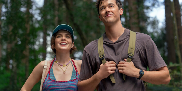 Why Trendy Rom-Coms Wrestle With the Mates-to-Lovers Trope