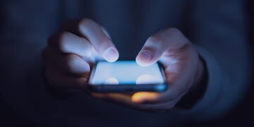 Your Telephone Isn’t Weak point; It’s a Distraction Machine. Right here’s  Get Your Focus Again.