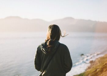 What lies beneath hair-pulling and skin-picking behaviours? The position of early maladaptive schemas