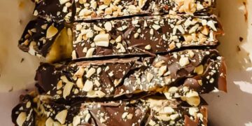 Chunky Monkey Date Bark – Match Foodie Finds