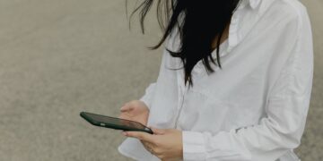 Put the Cell Telephone Down at These Key Occasions, This is Why