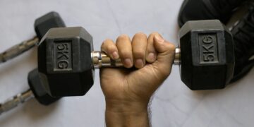 Resistance coaching in psychiatric rehab settings is possible and protected for psychosis