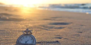 101 Quotes About Time for Motivation, Gratitude and Dwelling Your Life Nicely