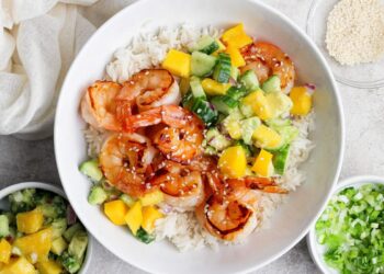 Sizzling Honey Shrimp Bowls (Straightforward Dinner Thought!)