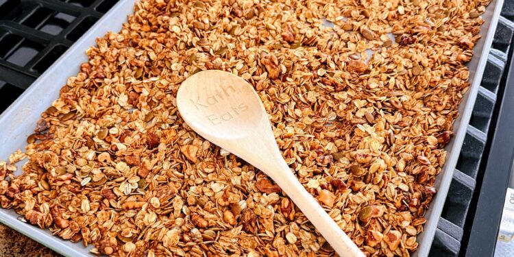 Wholesome Granola Recipe (Sugar Free & Straightforward to Make) • Kath Eats
