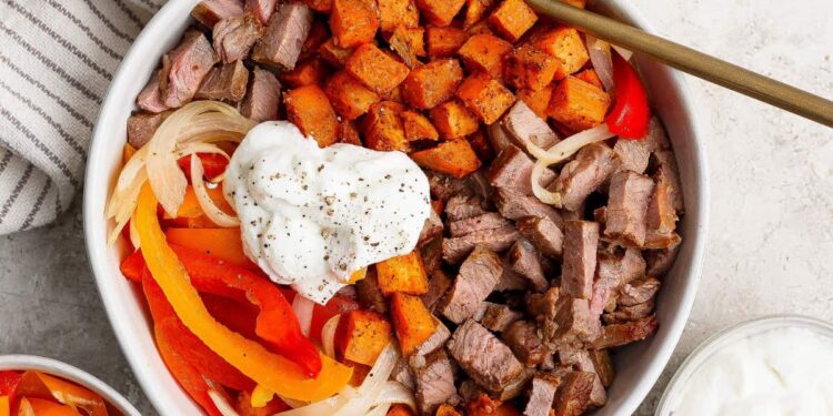 Philly Cheesesteak Bowl (Wholesome + Meal-Prep Pleasant)