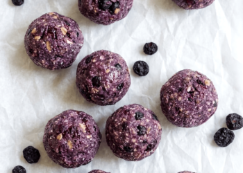 Blueberry Oat Bites [vegan + gluten-free] • Wholesome Helper