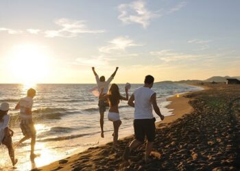 Hilarious Sayings for a Blissful Begin to Summer season