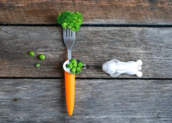 What To Do Earlier than Age 2 To Scale back Choosy Consuming (Backed By Analysis)