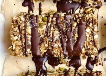 Vegan Nut-Free Salted Caramel Granola Bars